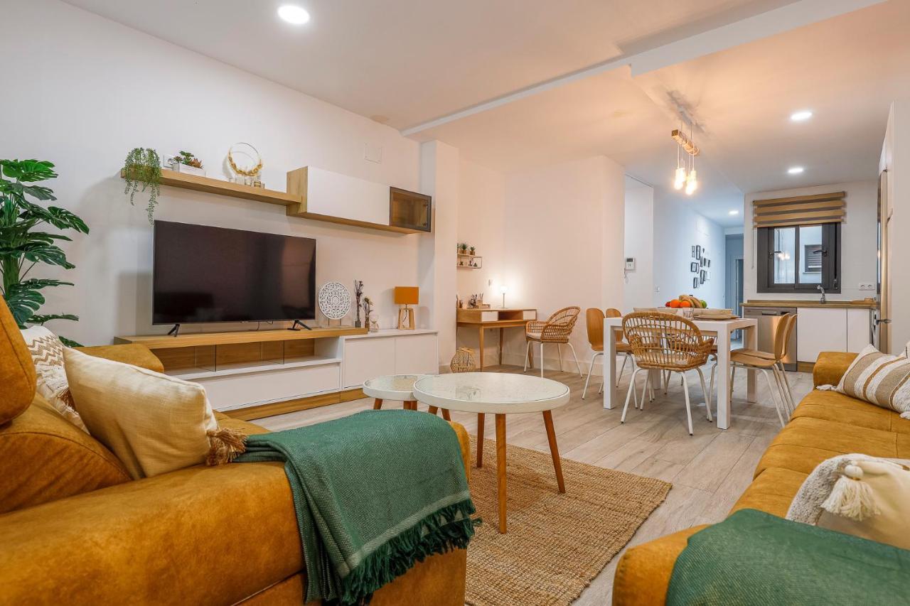 Family Home Suits Encantos De Sevilla Exterior foto