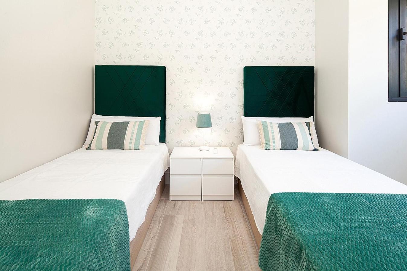Family Home Suits Encantos De Sevilla Exterior foto
